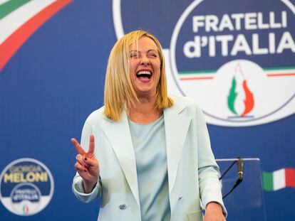 Meloni intervenía de madrugada en el cuartel general de Hermanos de Italia para valorar la jornada electoral.