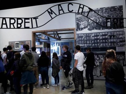 Visitantes en el Museo del Holocausto de Jerusalén, el lunes 21.