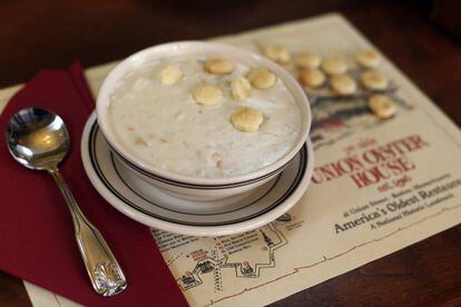 'Chowder' de almejas en el restaurante Union Oyster House de Boston.