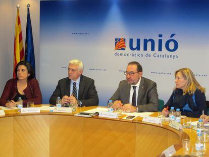 Montse Surroca, Toni Font, Ramon Espadaler i Joana Ortgea a la reuni&oacute; del comit&eacute; de govern d&#039;UDC.