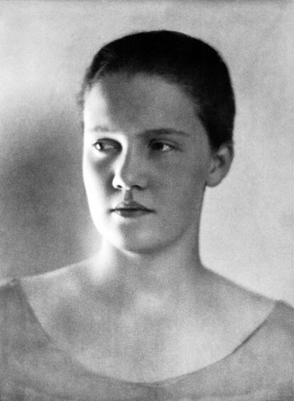 La vida de Modotti cambió cuando conoció al fotógrafo Edward Weston, del que fue amante y después discípula. En la imagen, 'María Orozco Romero' (1925), México.