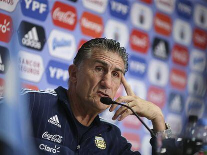 Edgardo Bauza, en una conferencia de prensa.