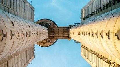 La contundente Torre Genex, en Belgrado, la capital de Serbia.