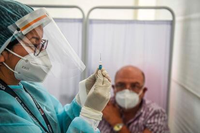 Imagen de las pruebas de la vacuna china Sinopharm en Lima, el pasado 9 de diciembre.