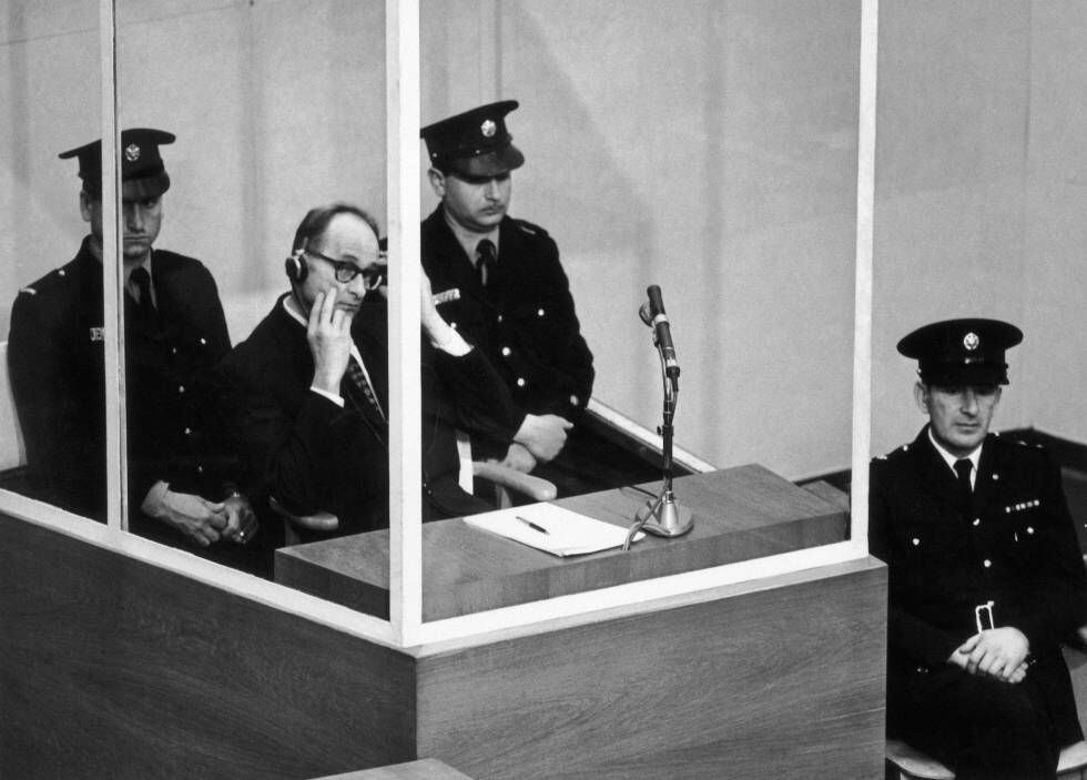 Adolf Eichmann, durante su juicio en Jerusalén, en 1961.