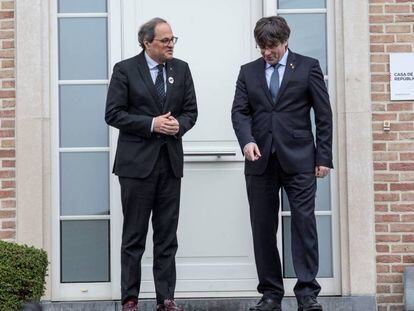 Quim Torra, (esq.) i Carles Puigdemont, a Waterloo, el passat mes de gener.