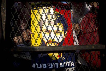 Seguidores de Lepoldo López piden su liberación en Caracas, en febrero