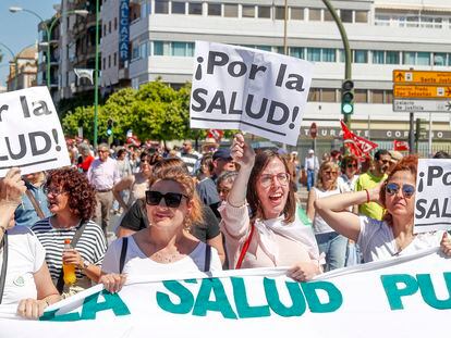 Manifestación contra la privatización de la sanidad en Sevilla, el pasado 26 de marzo.