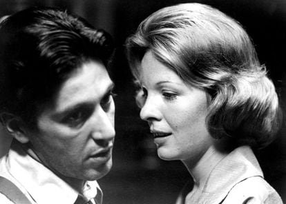 Katy Adams era la esposa de Michael Corleone en ‘El Padrino’ (1972). La relación de los personajes interpretados por Diane Keaton y Al Pacino traspasó la pantalla, una relación de idas y venidas que terminó tras el rodaje de la tercera parte de la saga. 