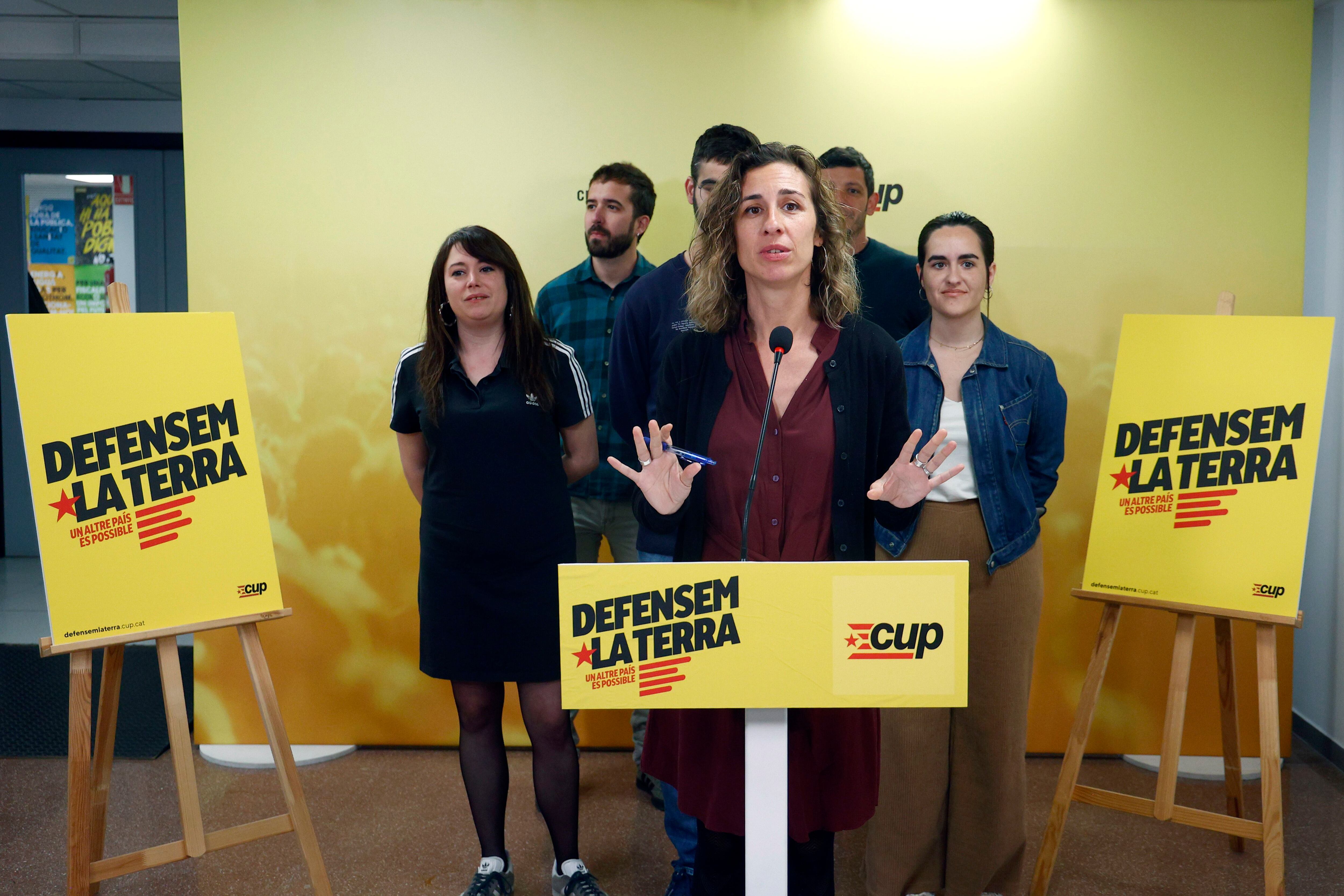 Laia Estrada, candidata y diputada de la CUP, durante la presentación del lema,