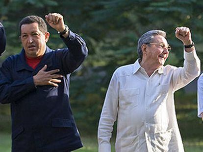 De izquierda a derecha, los presidentes de Nicaragua, Venezuela, Cuba y Bolivia