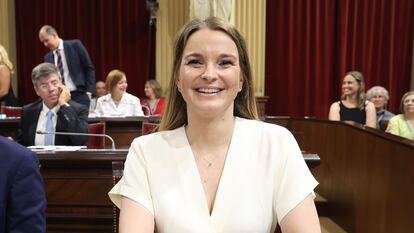 La presidenta de Baleares, Marga Prohens, durante la sesión de constitución del Parlament en junio.