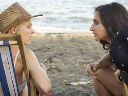 Maggie Civantos y Alba Flores en la nueva temporada de 'Vis a vis'.