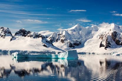El plutonio de las bombas nucleares ha llegado hasta la Antártida. Uno de los candidatos a ser el lugar con la señal más clara del Antropoceno es el hielo del archipiélago Palmer, en la península Antártica.