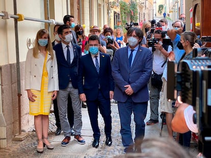 El presidente de la Generalitat, Pere Aragonés y el expresidente Carles Puigdemont, este sábado en Alguero.