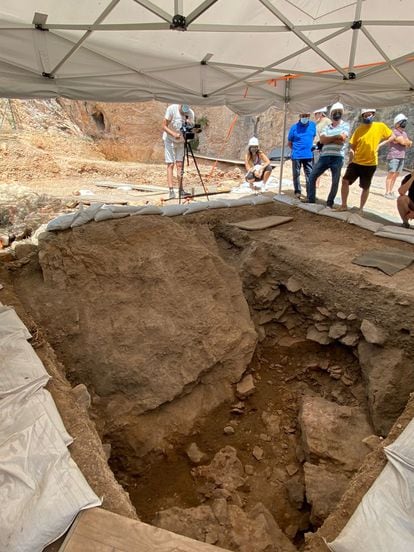 Excavación de La Noguera en la que se han hallado los restos de la mujer 'homo sapiens' de 14.000 años.