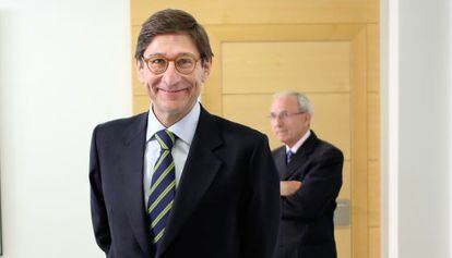 José Ignacio Goirigolzarri, presidente de Bankia, en primer plano.