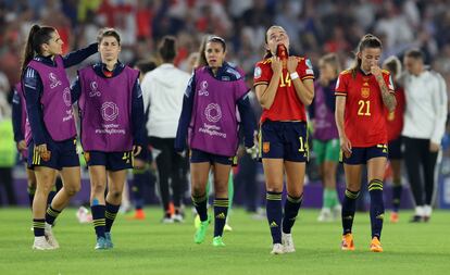 Las jugadoras de España, tras el pitido final.