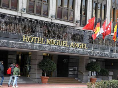Hotel Miguel Ángel by Bluebay, en el número 31 de la calle Miguel Ángel de Madrid.