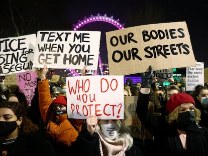 Manifestación tras la muerte de Sarah Everard frente a Scotland Yard, en Londres el pasado 16 de marzo.