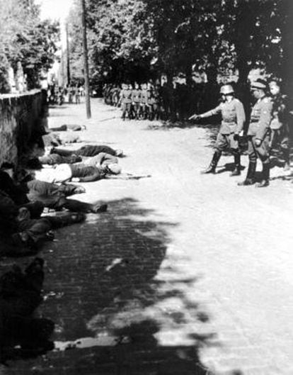 Imagen de la ejecución de rehenes por la Wehrmacht