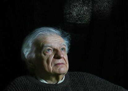 El escritor y traductor francés Yves Bonnefoy.