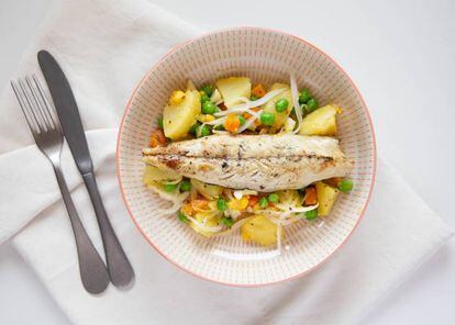 Grilled mackerel with potato salad Comidista