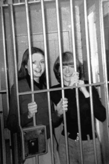 Marian y Dolours en la cárcel (Belfast Exposed Archive).