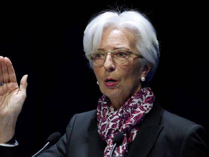 La directora-gerente del Fondo Monetario Internacional, Christine Lagarde, durante una comparecencia en París. 