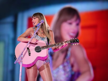 La cantante Taylor Swift durante un concierto en la Ciudad de México.