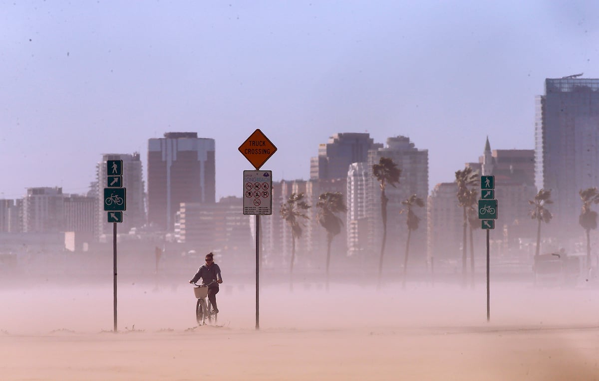 La factura del gas recuerda a los californianos que a millas de kilómetros hay una guerra |  Comerciantes