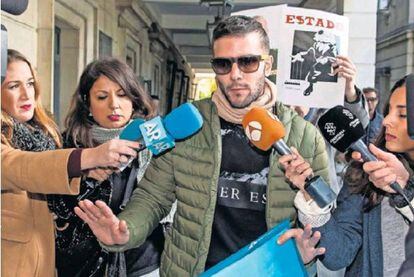 El miembro de La Manada &Aacute;ngel Boza, acudiendo a firmar en los juzgados de Sevilla, como cada semana.