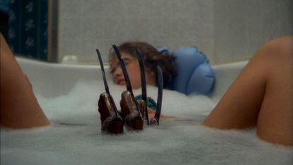 Mítico momento de la película de terror ‘Pesadilla en Elm Street’, de 1984, dirigida por Wes Craven.