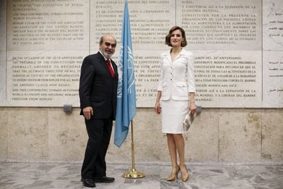 Uno de los campos en los que trabaja hoy la reina Letizia es como embajadora especial para la nutrición de la Organización de Naciones Unidas para la Alimentación y la Agricultura (FAO). Desde su nombramiento en el verano de 2015, ha apoyado los esfuerzos de la organización para erradicar el hambre.