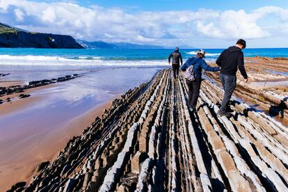 El 'flysch' de la playa de Zumaia (Gipuzkoa).