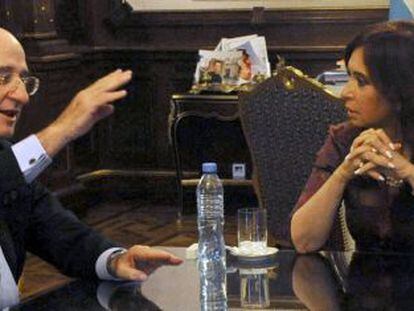 El presidente de Repsol, Antonio Brufau, reunido con la presidenta argentina, Cristina Fern&aacute;ndez, en la casa del Gobierno argentino