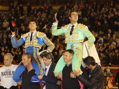 Roca Rey y El Fandi, a hombros en Castellón.