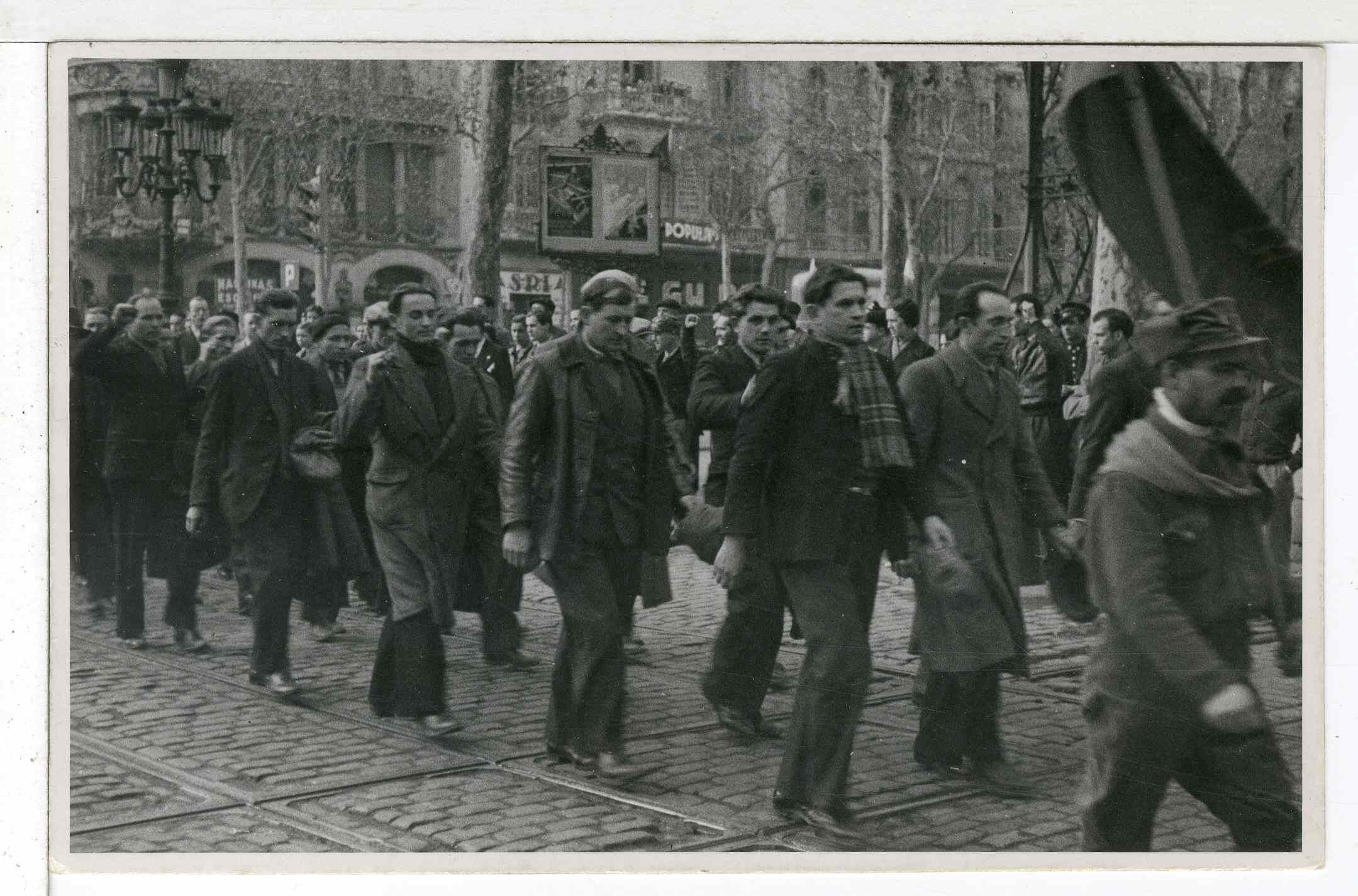 Cultura relanza el Archivo Histórico de los Movimientos Sociales con un legado de 2.100 fotografías y documentos de las Brigadas Internacionales