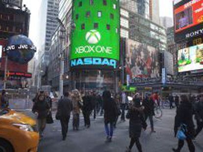 Logotipo de la consola Xbox One en la sede del Nasdaq en Nueva York.