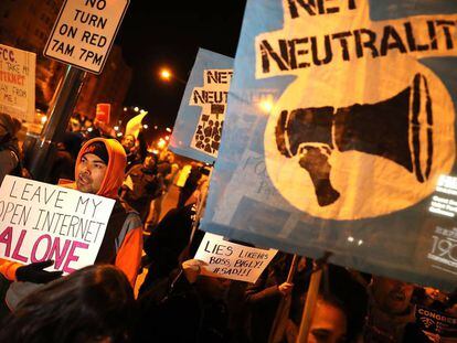Protestas en Washington la pasada semana contra el fin de la neutralidad en la red. 