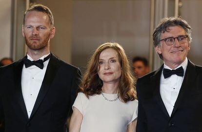 Joachim trier, Isabelle Hupert y Gabriel Byrne en la pasada edici&oacute;n del festival de cine de Cannes.