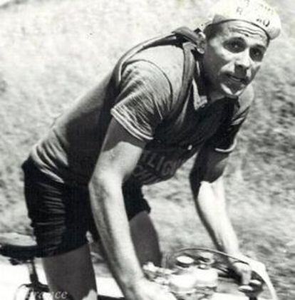 Albert Bourlon, durante la disputa de una carrera.