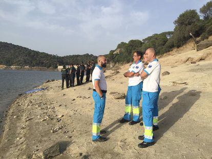 Sanitarios del Summa y guardias civiles, en la b&uacute;squeda del pantano de san Juan.