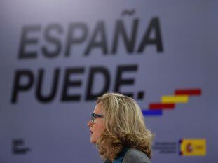 Nadia Calviño, durante una rueda de prensa tras una reunión con patronal y sindicatos en noviembre.