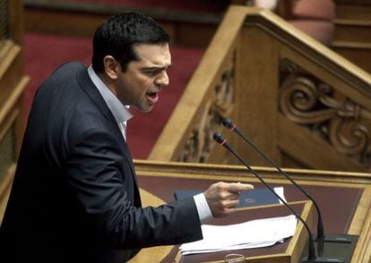 El primer ministro griego, Alexis Tsipras, en la sesión del Parlamento el pasado 30 de marzo en Atenas.