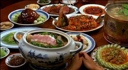 La típica, ejem, comida de domingo para cuatro personas. Comer, beber, amar (Ang Lee, 1994)