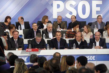 Reunión del Comité Federal del PSOE, en noviembre del 2011, cuando comenzaron los trámites para convocar el 38º Congreso socialista para elegir nuevo líder.