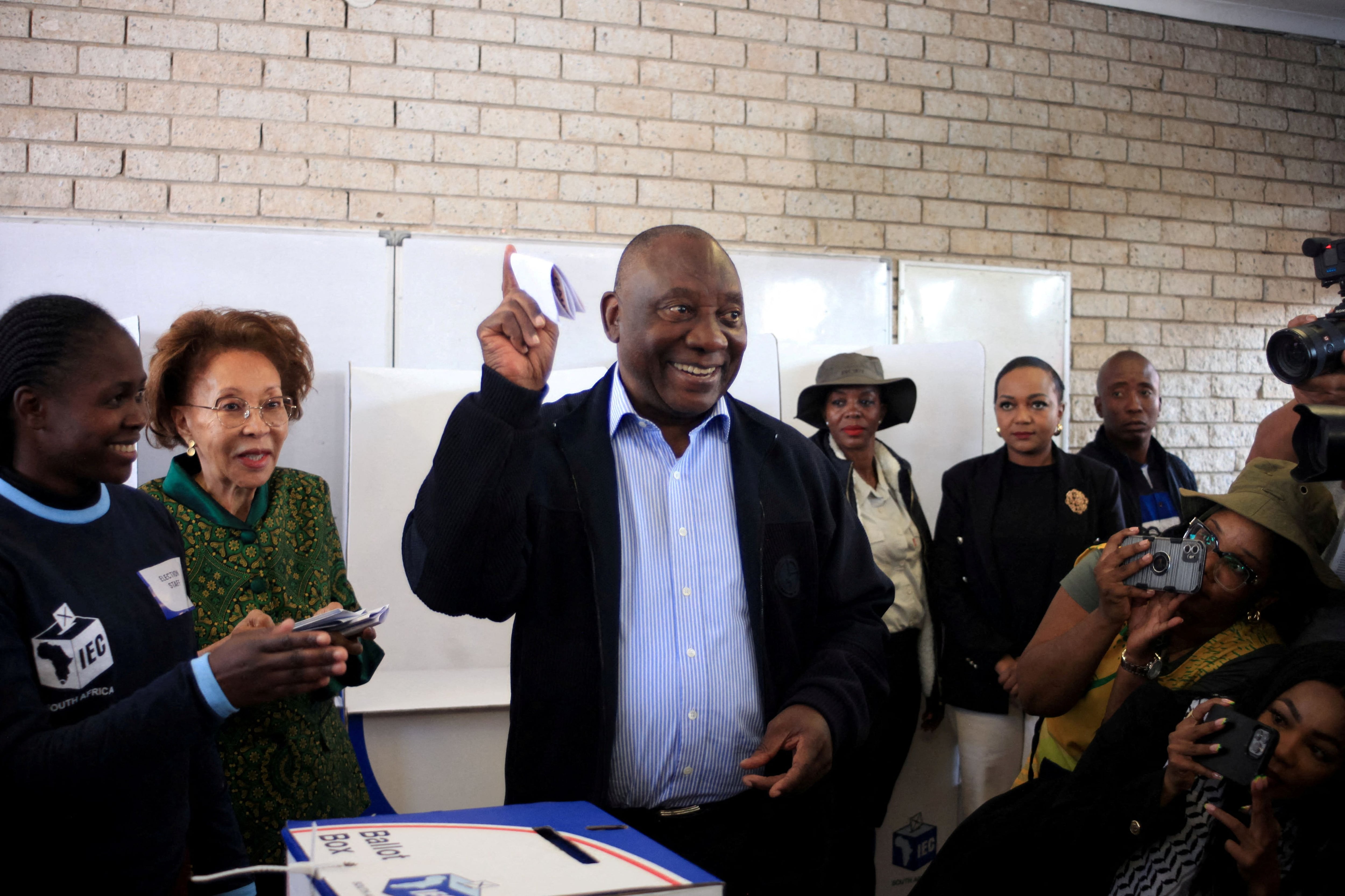 Los primeros resultados de las elecciones en Sudáfrica apuntan a que el partido de Mandela pierde la mayoría absoluta