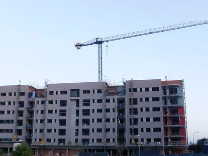 Edificio de viviendas en construcción en Madrid.