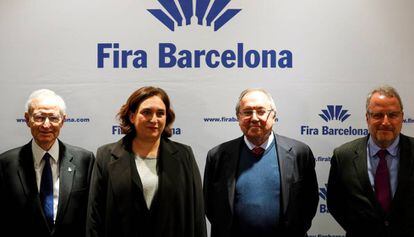 L'alcaldessa de Barcelona, Ada Colau, amb els responsables de Fira de Barcelona.